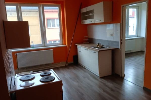 Pronájem bytu 2+kk 74 m², Opletalova, Ústí nad Labem Pronájem bytu 2+kk 74 m², Opletalova, Ústí nad Labem