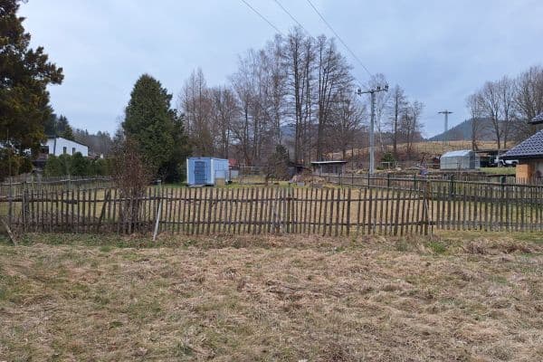 Prodej pozemku 1.548 m², Lesní, Sloup v Čechách Prodej pozemku 1.548 m², Lesní, Sloup v Čechách