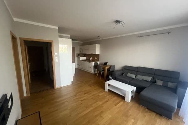 Pronájem bytu 2+kk 54 m², Nezvalova, Vestec Pronájem bytu 2+kk 54 m², Nezvalova, Vestec