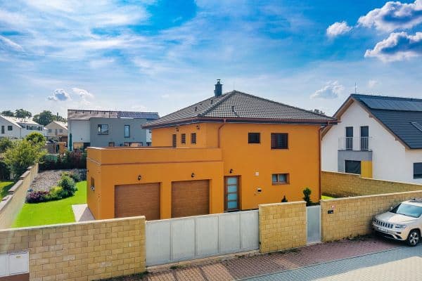 Prodej domu 229 m², pozemek 834 m², U Skalky, Veleň Prodej domu 229 m², pozemek 834 m², U Skalky, Veleň