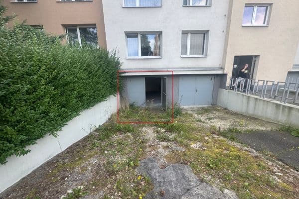 Pronájem garáže 19 m², Rudé armády, Pronájem garáže 19 m², Rudé armády,