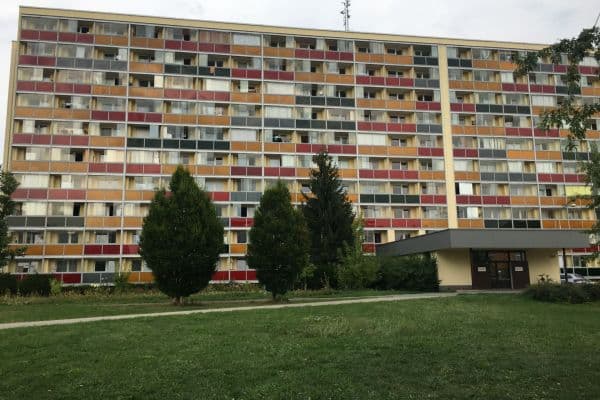 Pronájem bytu 1+kk 30 m², Jana Masaryka, Hradec Králové Pronájem bytu 1+kk 30 m², Jana Masaryka, Hradec Králové