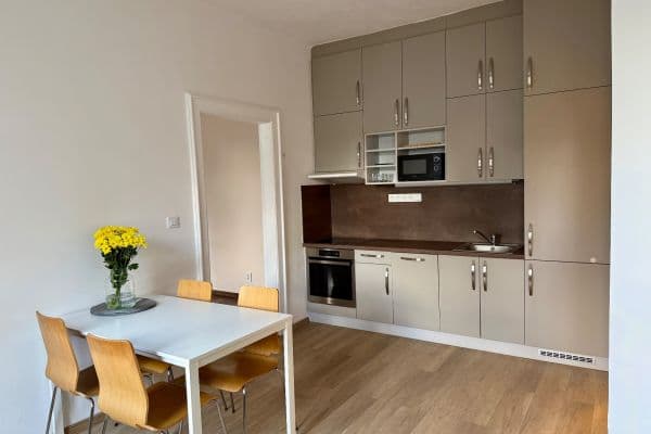 Pronájem bytu 2+kk 52 m², U Svépomoci, Hlavní město Praha Pronájem bytu 2+kk 52 m², U Svépomoci, Hlavní město Praha