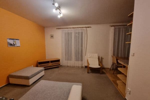 Pronájem bytu 2+kk 49 m², Nad Údolím, Řež Pronájem bytu 2+kk 49 m², Nad Údolím, Řež