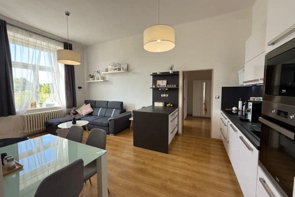 Prodej bytu 4+kk 86 m², Pražská, Písek, Jihočeský kraj Prodej bytu 4+kk 86 m², Pražská, Písek, Jihočeský kraj