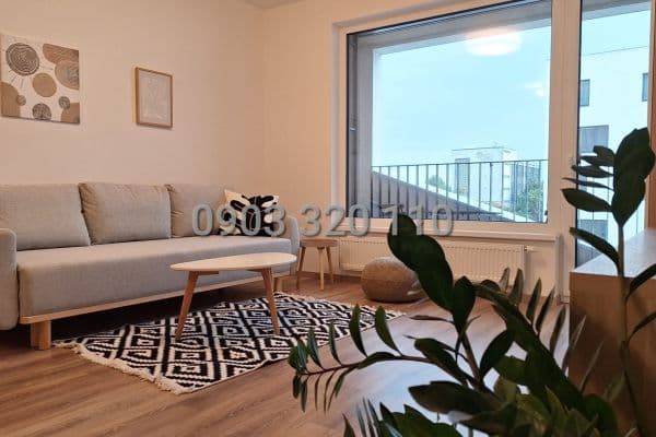 Pronájem bytu 2+1 53 m², Závodu Matador, Bratislava Pronájem bytu 2+1 53 m², Závodu Matador, Bratislava