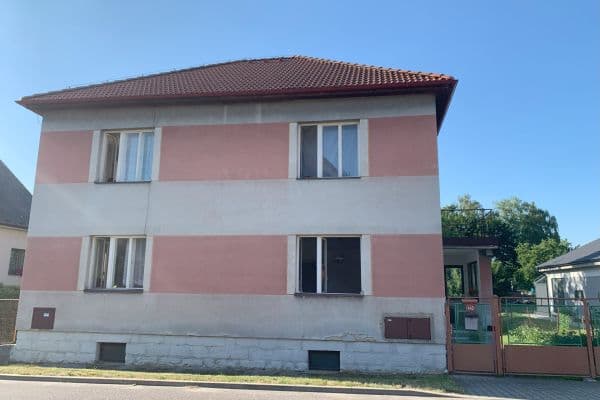 Prodej domu 200 m², pozemek 1.282 m², Požárníků, Dolní Bousov Prodej domu 200 m², pozemek 1.282 m², Požárníků, Dolní Bousov
