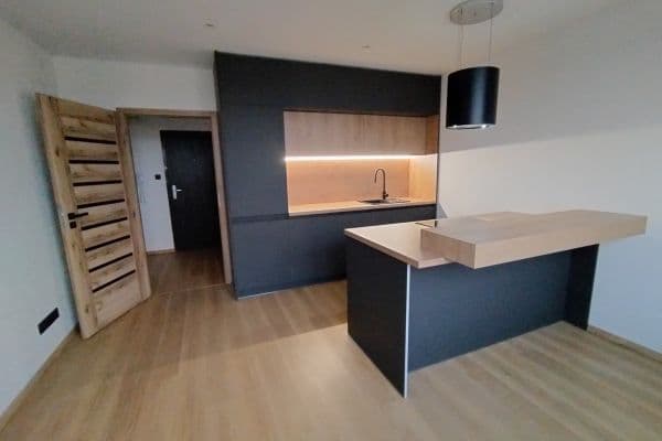 Prodej bytu 2+kk 41 m², Na Jílech, Česká Lípa, Liberecký kraj Prodej bytu 2+kk 41 m², Na Jílech, Česká Lípa, Liberecký kraj