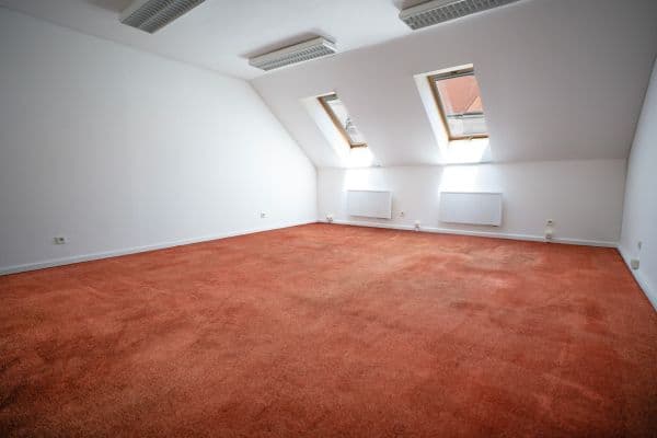 Pronájem kanceláře 30 m², Žitná, Praha Pronájem kanceláře 30 m², Žitná, Praha