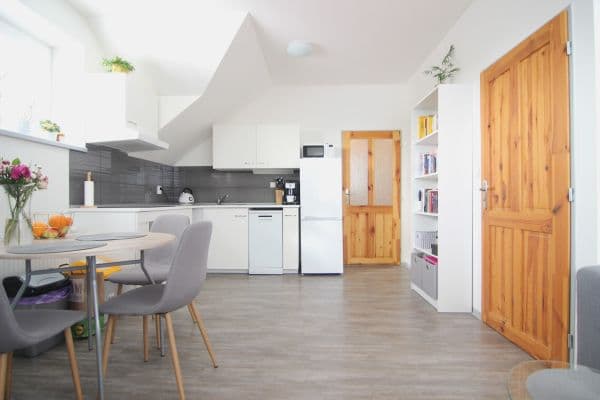 Pronájem bytu 2+kk 52 m², Sládkova, Hradec Králové Pronájem bytu 2+kk 52 m², Sládkova, Hradec Králové