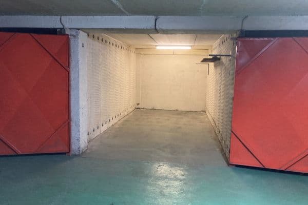 Prodej garáže 17 m², Čimická, Hlavní město Praha Prodej garáže 17 m², Čimická, Hlavní město Praha