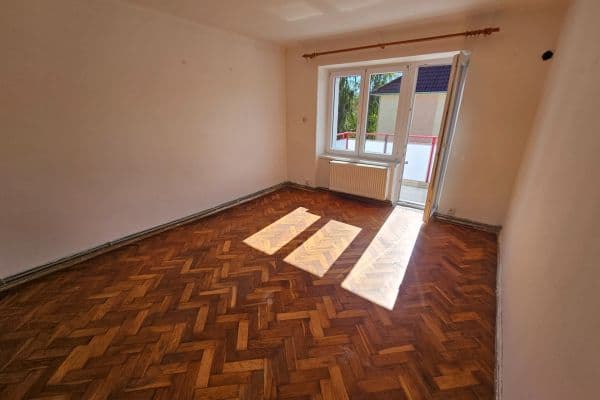 Pronájem bytu 2+1 57 m², Třída Míru, Beroun Pronájem bytu 2+1 57 m², Třída Míru, Beroun