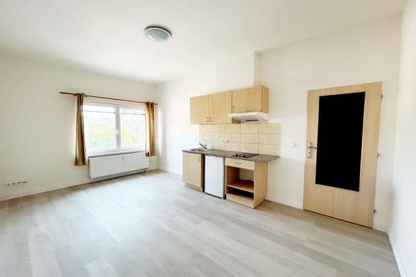 Pronájem bytu 1+kk 28 m², Pronájem bytu 1+kk 28 m²,