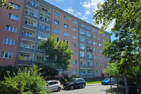 Prodej bytu 2+1 54 m², Lipecká, Praha Prodej bytu 2+1 54 m², Lipecká, Praha