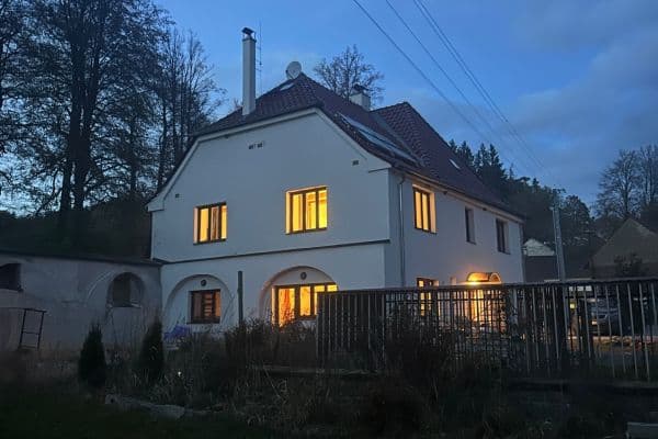 Prodej domu 219 m², pozemek 4.000 m², Bělčice Prodej domu 219 m², pozemek 4.000 m², Bělčice