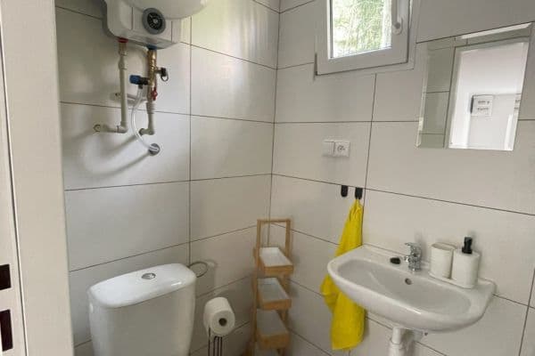 Prodej chaty, chalupy 30 m², pozemek 100 m², Pod Borným, Doksy Prodej chaty, chalupy 30 m², pozemek 100 m², Pod Borným, Doksy