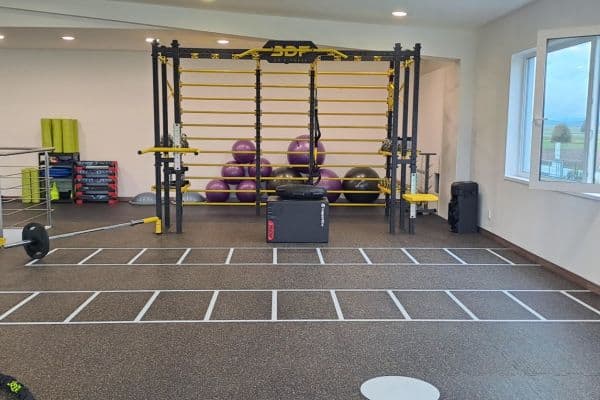 Pronájem nebytového prostoru 120 m², Holohlavy Pronájem nebytového prostoru 120 m², Holohlavy