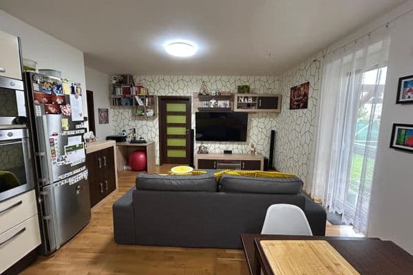 Pronájem bytu 3+kk 64 m², Vichrova, Lysá nad Labem Pronájem bytu 3+kk 64 m², Vichrova, Lysá nad Labem