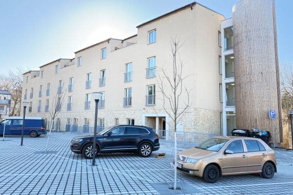 Pronájem garáže 4 m², V Kněžívce, Tuchoměřice Pronájem garáže 4 m², V Kněžívce, Tuchoměřice