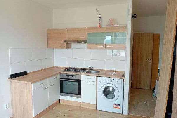 Pronájem bytu 1+1 33 m², Kmochova, Ústí nad Labem Pronájem bytu 1+1 33 m², Kmochova, Ústí nad Labem