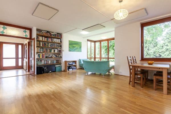 Prodej domu 150 m², pozemek 447 m², Za Farou, Hlavní město Praha Prodej domu 150 m², pozemek 447 m², Za Farou, Hlavní město Praha