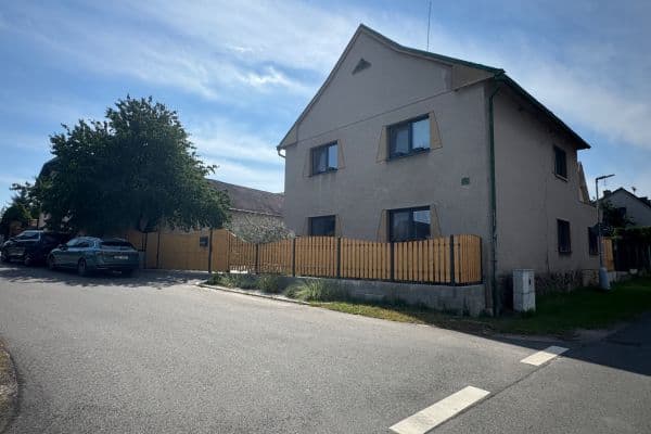 Pronájem domu 230 m², pozemek 500 m², První, Chyňava Pronájem domu 230 m², pozemek 500 m², První, Chyňava