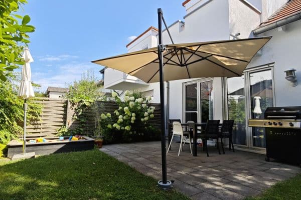 Prodej domu 127 m², pozemek 219 m², Griesheim Prodej domu 127 m², pozemek 219 m², Griesheim
