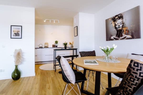 Prodej bytu 2+1 61 m², Hirschbergweg 4, Olching, Bavorsko Prodej bytu 2+1 61 m², Hirschbergweg 4, Olching, Bavorsko