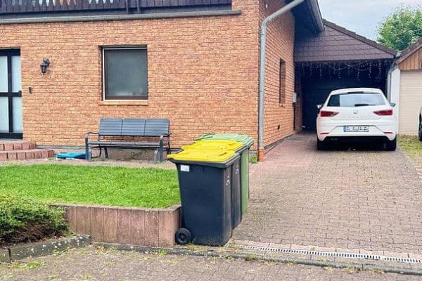 Prodej bytu 3+1 117 m², Zur Grube Versöhnung 12a, Troisdorf Prodej bytu 3+1 117 m², Zur Grube Versöhnung 12a, Troisdorf