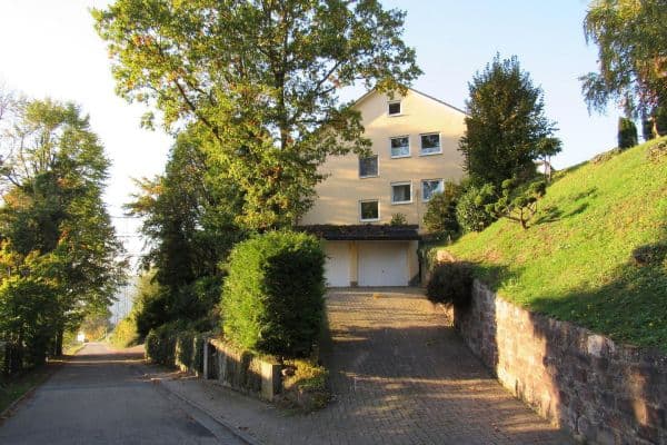 Pronájem bytu 4+1 160 m², Hirschsprung 1, Oberzent Pronájem bytu 4+1 160 m², Hirschsprung 1, Oberzent