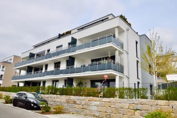 Pronájem bytu 3+1 84 m², Renningen Pronájem bytu 3+1 84 m², Renningen