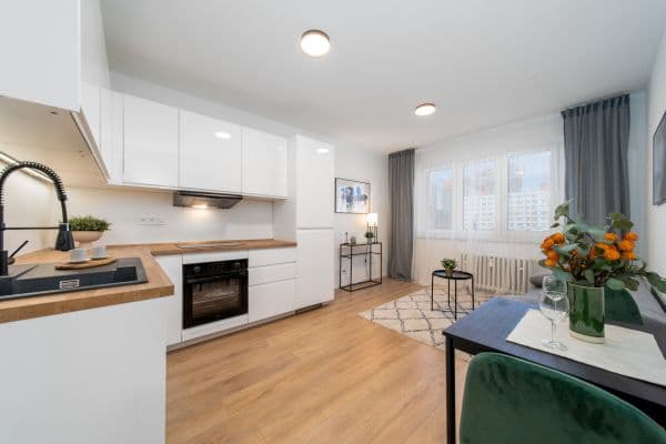 Prodej bytu 3+kk 56 m², Přistoupimská, Hlavní město Praha Prodej bytu 3+kk 56 m², Přistoupimská, Hlavní město Praha