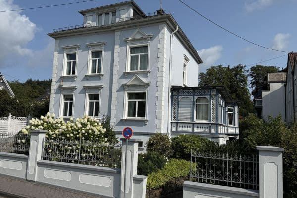 Prodej domu 260 m², pozemek 558 m², Roonstraße 5, Gummersbach Prodej domu 260 m², pozemek 558 m², Roonstraße 5, Gummersbach