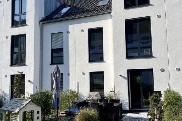 Prodej domu 183 m², pozemek 127 m², Sinzing Prodej domu 183 m², pozemek 127 m², Sinzing