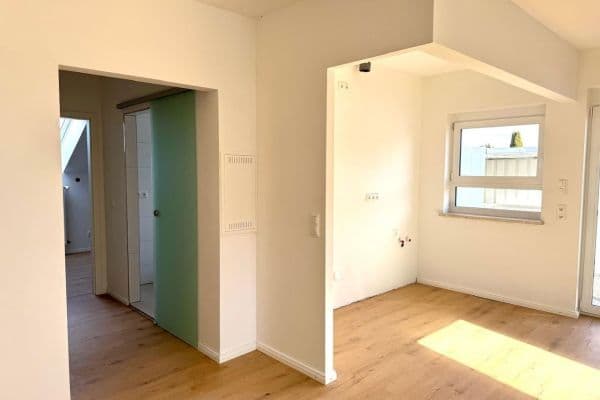 Pronájem bytu 2+kk 60 m², Kissing, Bavorsko Pronájem bytu 2+kk 60 m², Kissing, Bavorsko