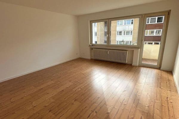 Pronájem bytu 3+1 76 m², Landrat-von-Ostmann-Str. 8, Osnabrück Pronájem bytu 3+1 76 m², Landrat-von-Ostmann-Str. 8, Osnabrück