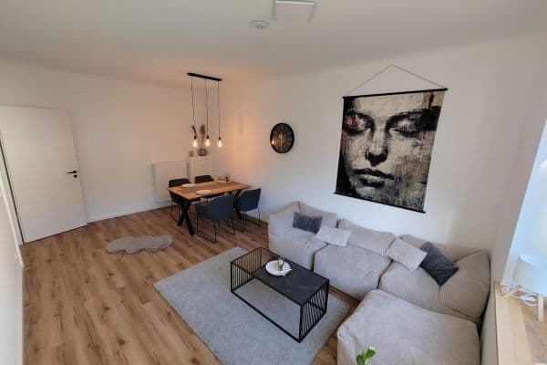 Prodej bytu 3+1 85 m², Kurveneck 2, Fuhlsbüttel, Hamburg Prodej bytu 3+1 85 m², Kurveneck 2, Fuhlsbüttel, Hamburg