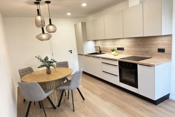 Prodej bytu 4+kk 67 m², V Bažantnici, Kladno Prodej bytu 4+kk 67 m², V Bažantnici, Kladno