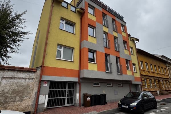 Prodej garáže 14 m², Nová, České Budějovice Prodej garáže 14 m², Nová, České Budějovice