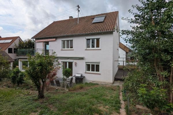 Prodej domu 195 m², pozemek 663 m², Erdmannhausen Prodej domu 195 m², pozemek 663 m², Erdmannhausen