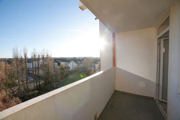 Pronájem bytu 3+1 88 m², Augsburgerstr. 14, Kerpen Pronájem bytu 3+1 88 m², Augsburgerstr. 14, Kerpen