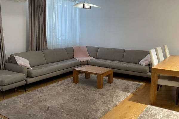 Prodej bytu 4+1 170 m², Nové Mesto Prodej bytu 4+1 170 m², Nové Mesto