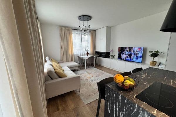 Prodej bytu 3+1 78 m², Zadunajská cesta, Petržalka Prodej bytu 3+1 78 m², Zadunajská cesta, Petržalka