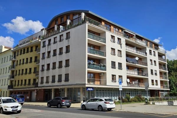 Prodej bytu 2+kk 58 m², Petrohradská, Praha Prodej bytu 2+kk 58 m², Petrohradská, Praha