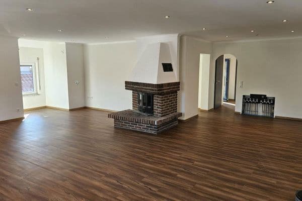 Pronájem bytu 3+kk 150 m², Raunheim Pronájem bytu 3+kk 150 m², Raunheim