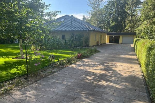 Prodej domu 167 m², pozemek 1.212 m², Beelitz Prodej domu 167 m², pozemek 1.212 m², Beelitz