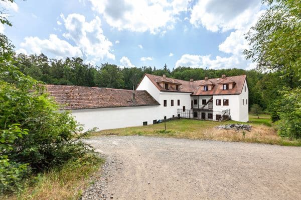 Prodej domu 1.009 m², pozemek 3.687 m², K Borovíčku, Praha, Praha Prodej domu 1.009 m², pozemek 3.687 m², K Borovíčku, Praha, Praha