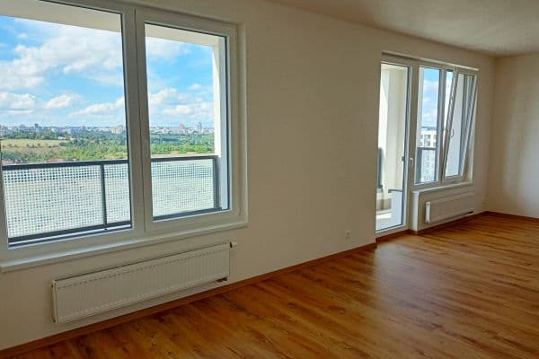 Prodej bytu 1+kk 56 m², Gollové, Praha Prodej bytu 1+kk 56 m², Gollové, Praha