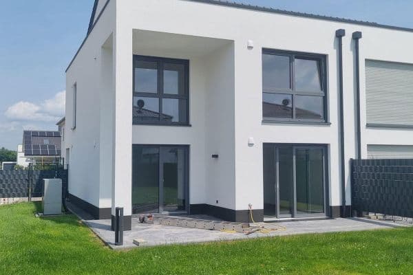 Prodej domu 127 m², pozemek 310 m², Eichenweg, Nörvenich Prodej domu 127 m², pozemek 310 m², Eichenweg, Nörvenich