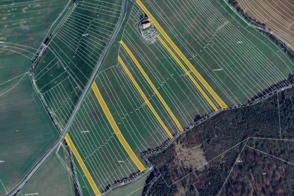 Prodej pozemku 20.175 m², Roštín Prodej pozemku 20.175 m², Roštín